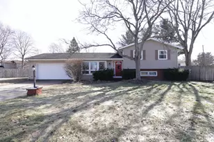 52790 Holly Ct, South Bend, IN 46637 - Photo 1