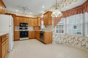1110 Spring Brooke Dr, Goshen, IN 46528 - Photo 10