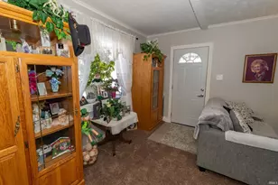 1804 E Calvert St, South Bend, IN 46613 - Photo 2