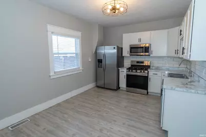 304 E 8th Street, Mishawaka, IN 46544 - Photo 10