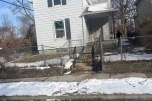 1233 Van Buren St, South Bend, IN 46628 - Photo 2