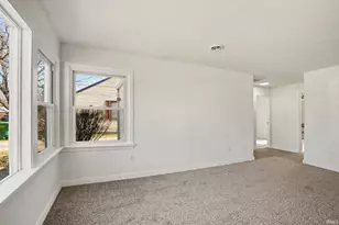 122 E Willow Dr, South Bend, IN 46637 - Photo 6