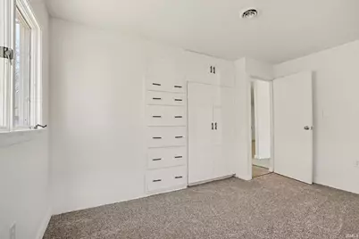 122 E Willow Drive, South Bend, IN 46637 - Photo 16
