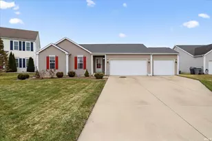 516 Loveland Pass Ct, Osceola, IN 46561 - Photo 2