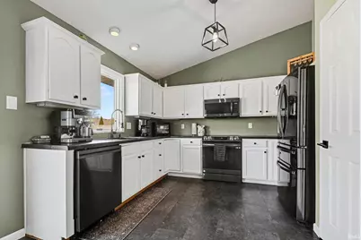 25827 Little Fox Trail, South Bend, IN 46628 - Photo 10