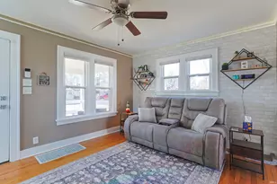 810 S 35th St, South Bend, IN 46615 - Photo 8