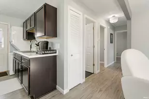 1423 Corby Blvd, South Bend, IN 46617 - Photo 14