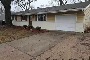 19312 Haviland Dr, South Bend, IN 46637 - Photo 2