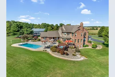 68555 Oak Road, Lakeville, IN 46536 - Photo 4