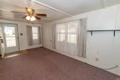 55219 Lexington Avenue, South Bend, IN 46628 - Photo 2