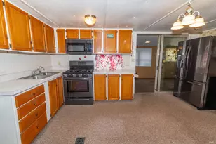 55219 Lexington Ave, South Bend, IN 46628 - Photo 4