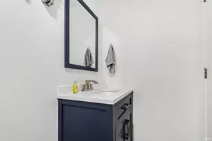 30557 Gregory Dr, Elkhart, IN 46516 - Photo 20