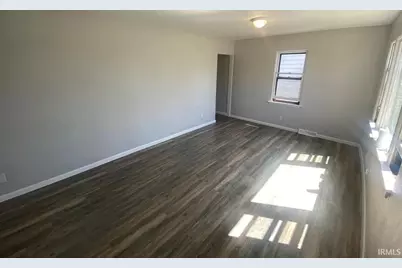 2121 Linden Avenue, South Bend, IN 46628 - Photo 6