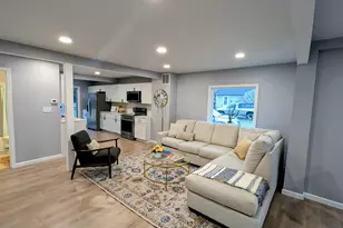 19219 Hamilton St, South Bend, IN 46637 - Photo 8