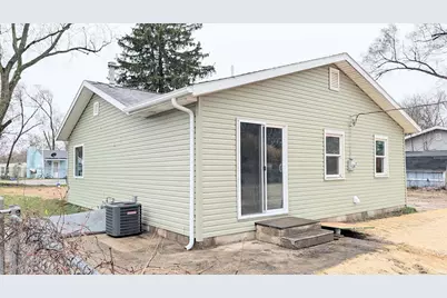 19219 Hamilton Street, South Bend, IN 46637 - Photo 4