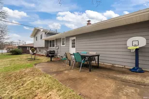 21877 Shady Hollow Ln, South Bend, IN 46628 - Photo 24