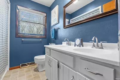 21877 Shady Hollow Lane, South Bend, IN 46628 - Photo 6