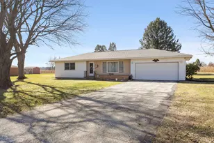 4404 N 350 E Rd, Rolling Prairie, IN 46371 - Photo 1