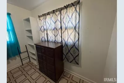 111 S Lake Street, Lakeville, IN 46536 - Photo 14