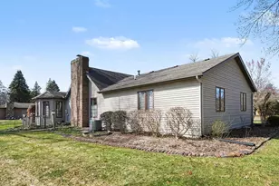 22136 Bee Ct, South Bend, IN 46628 - Photo 24