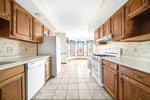 22136 Bee Ct, South Bend, IN 46628 - Photo 10