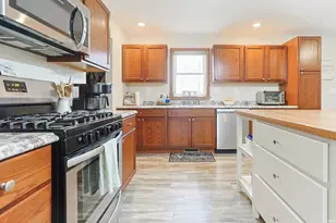 29777 Ashford Dr, Elkhart, IN 46514 - Photo 8