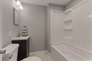 1621 Magnolia St, South Bend, IN 46613 - Photo 16