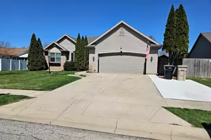 1809 Elizabethan Ct, South Bend, IN 46614 - Photo 34