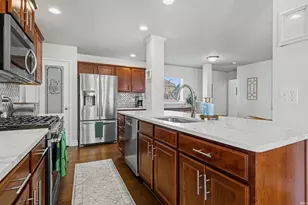 212 S Notre Dame Ave, South Bend, IN 46617 - Photo 8