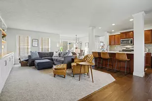 212 S Notre Dame Ave, South Bend, IN 46617 - Photo 10