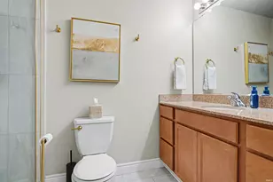 212 S Notre Dame Ave, South Bend, IN 46617 - Photo 16