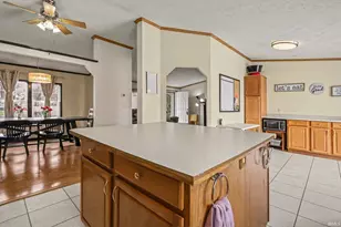 29743 Ashford Dr, Elkhart, IN 46514 - Photo 6