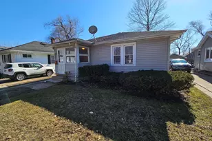 3022 Hartzer St, South Bend, IN 46628 - Photo 1
