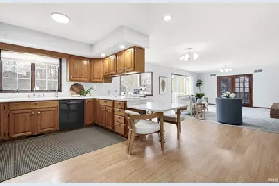 17470 Skyline Drive, South Bend, IN 46614 - Photo 8