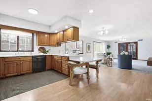 17470 Skyline Dr, South Bend, IN 46614 - Photo 8