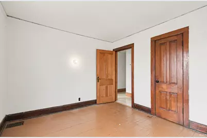 807 Diamond Avenue, South Bend, IN 46628 - Photo 24