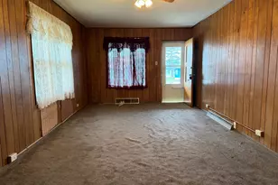 1521 Van Buren St, South Bend, IN 46628 - Photo 2