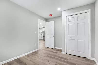 2105 S Taylor Street, South Bend, IN 46613 - Photo 10