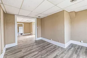 2212 S Michigan St, South Bend, IN 46613 - Photo 16