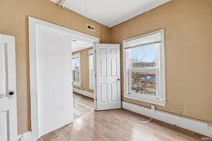 2212 S Michigan St, South Bend, IN 46613 - Photo 18