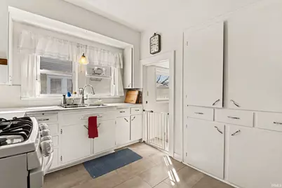 522 Benton Street, Mishawaka, IN 46545 - Photo 12