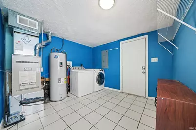 834 W Bryan Street, South Bend, IN 46616 - Photo 18