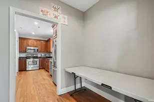 330 N Sunnyside Ave, South Bend, IN 46617 - Photo 8