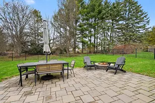 17827 Fox Den Dr, Granger, IN 46530 - Photo 30