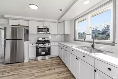 1734 N Elmer Street, South Bend, IN 46628 - Photo 6