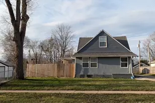 713 E Fairview Ave, South Bend, IN 46614 - Photo 1