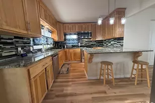 713 E Fairview Ave, South Bend, IN 46614 - Photo 4