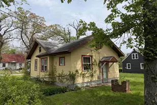1922 Bergan St, South Bend, IN 46628 - Photo 10