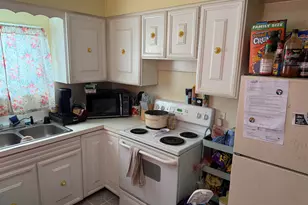 1922 Bergan St, South Bend, IN 46628 - Photo 6