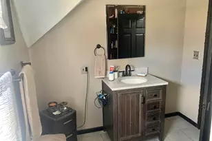 131 E Fox St, South Bend, IN 46613 - Photo 18